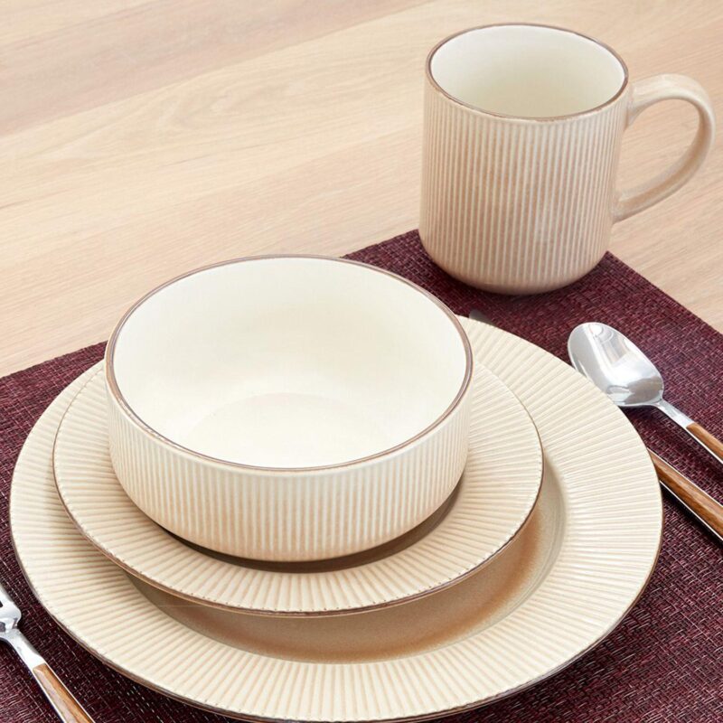 Baum Lucie 16-pc. Dinnerware Set - Image 2