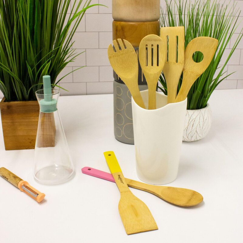 BergHOFF Aaron Probyn Cheese Knife and Bamboo Paddle Board Set - Image 7