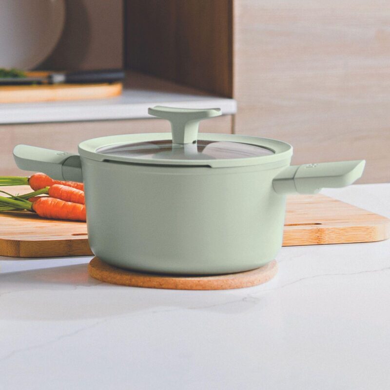 BergHOFF Balance Nonstick Ceramic Stockpot with Glass Lid - Image 5