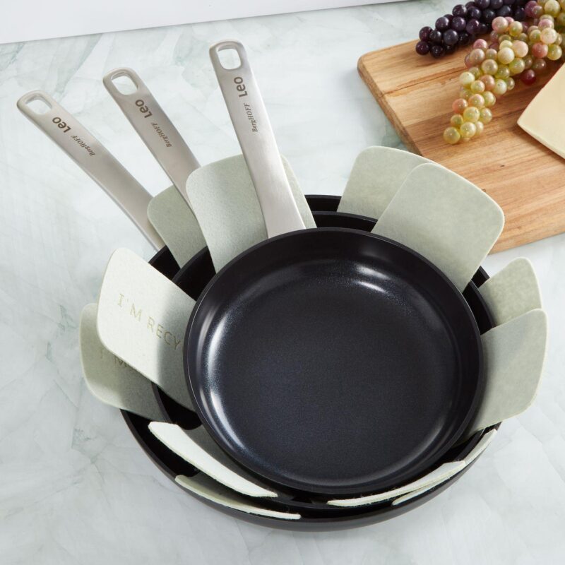 BergHOFF Leo Graphite 3 pc Nonstick Ceramic Frying Pan Set - Image 2