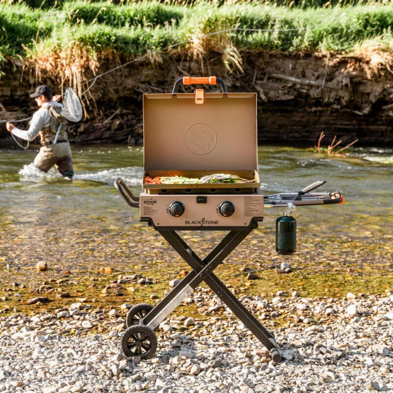 Blackstone Adventure Ready 2-Burner 22  Propane Omnivore Griddle with Flexfold Legs in Outback Tan - Image 9