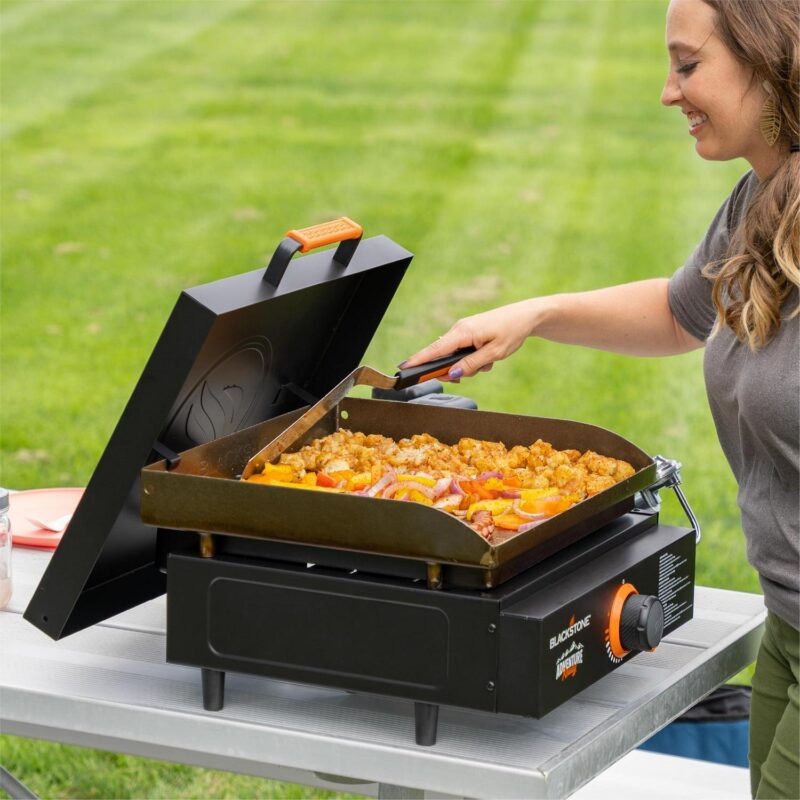 Blackstone Adventure Ready 17a Propane Griddle with Hard Cover - Image 5