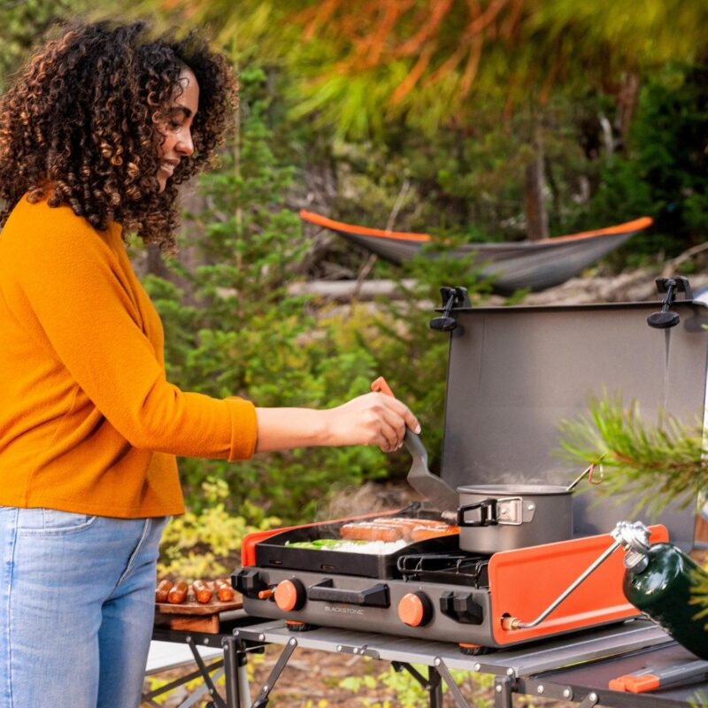Blackstone Adventure Ready 14a Propane Camping Griddle with Side Burner - Image 11