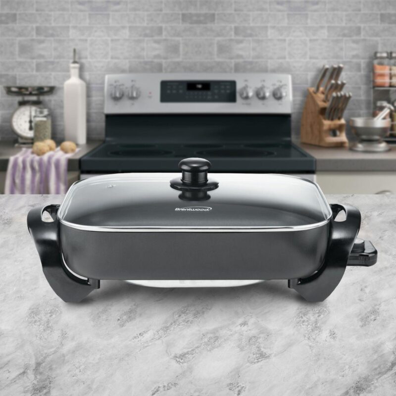 Brentwood 16 Inch Nonstick Electric Skillet with Glass Lid - Image 5
