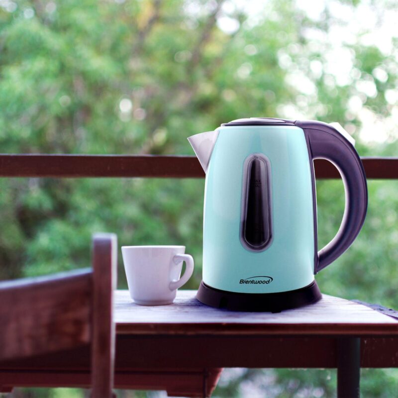 Brentwood 1 Liter Stainless Steel Cordless Electric Kettle - Image 2