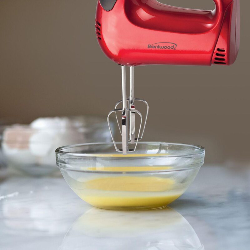 Brentwood 5-Speed Hand Mixer in Red - Image 2
