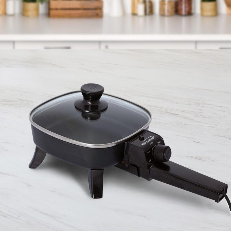 Brentwood 8 In. Electric Skillet with Glass Lid - Image 5