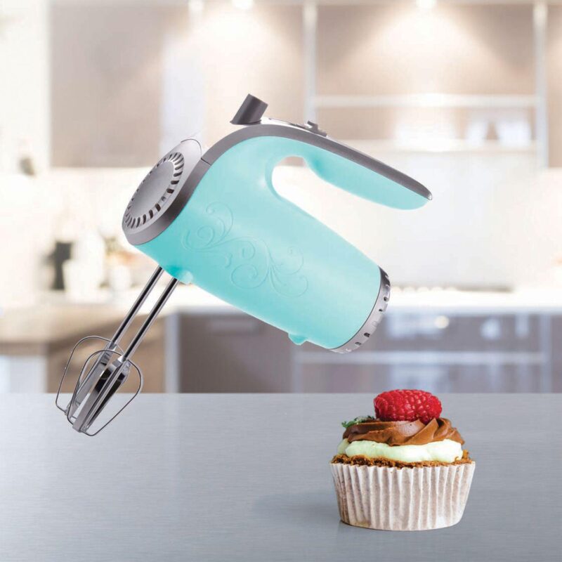Brentwood Lightweight 5 Speed 150 Watt Electric Hand Mixer in Blue - Image 4
