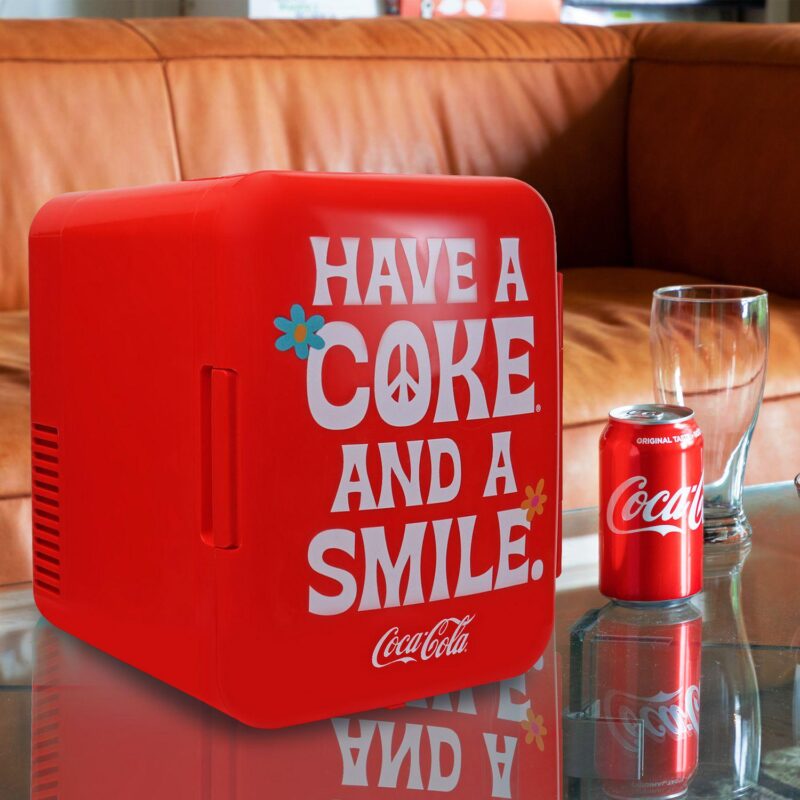 Coca-Cola 6-Can Mini Fridge Cooler/Warmer - Image 4