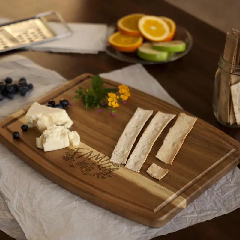 Disney's Encanto Familia Ovale Acacia Cutting Board by Toscana - Image 2