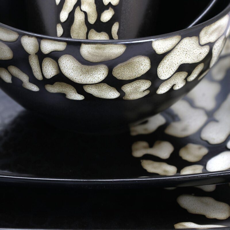 Elama Savannah 16 Piece Stoneware Dinnerware Set - Image 3