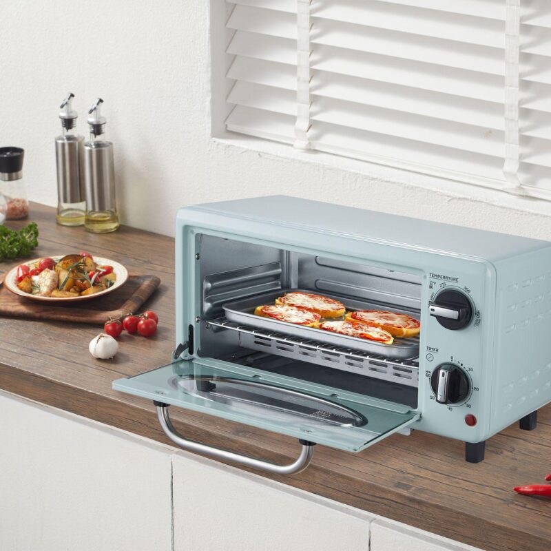 Elite Cuisine 50's Diner Style 2-Slice Toaster Oven with Time and Temp Knobs - Image 4