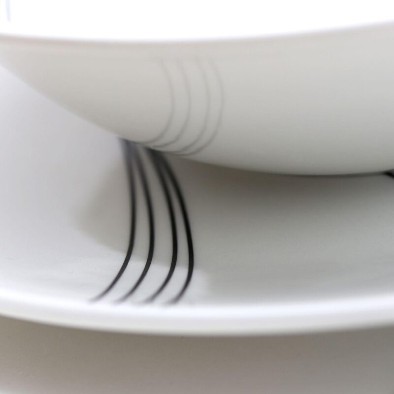 Gibson Everyday Curvation 16-Piece Soft Square Dinnerware Set in White - Image 3