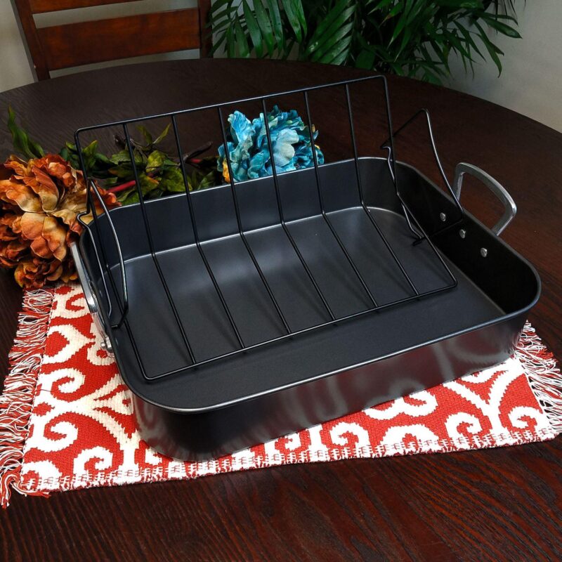 Gibson Home Broxton 2 Piece Turkey Roaster and V-Rack - Image 3