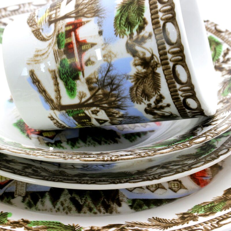Gibson Home Christmas Toile 16 Piece Dinnerware Set - Image 4