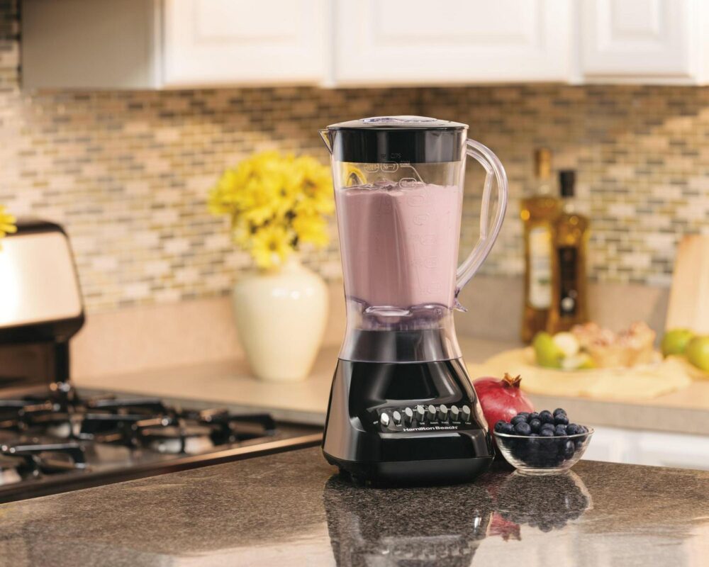 Hamilton Beach 10 Speed 56 Ounce Plastic Jar Smooth Blender in Black - Image 5