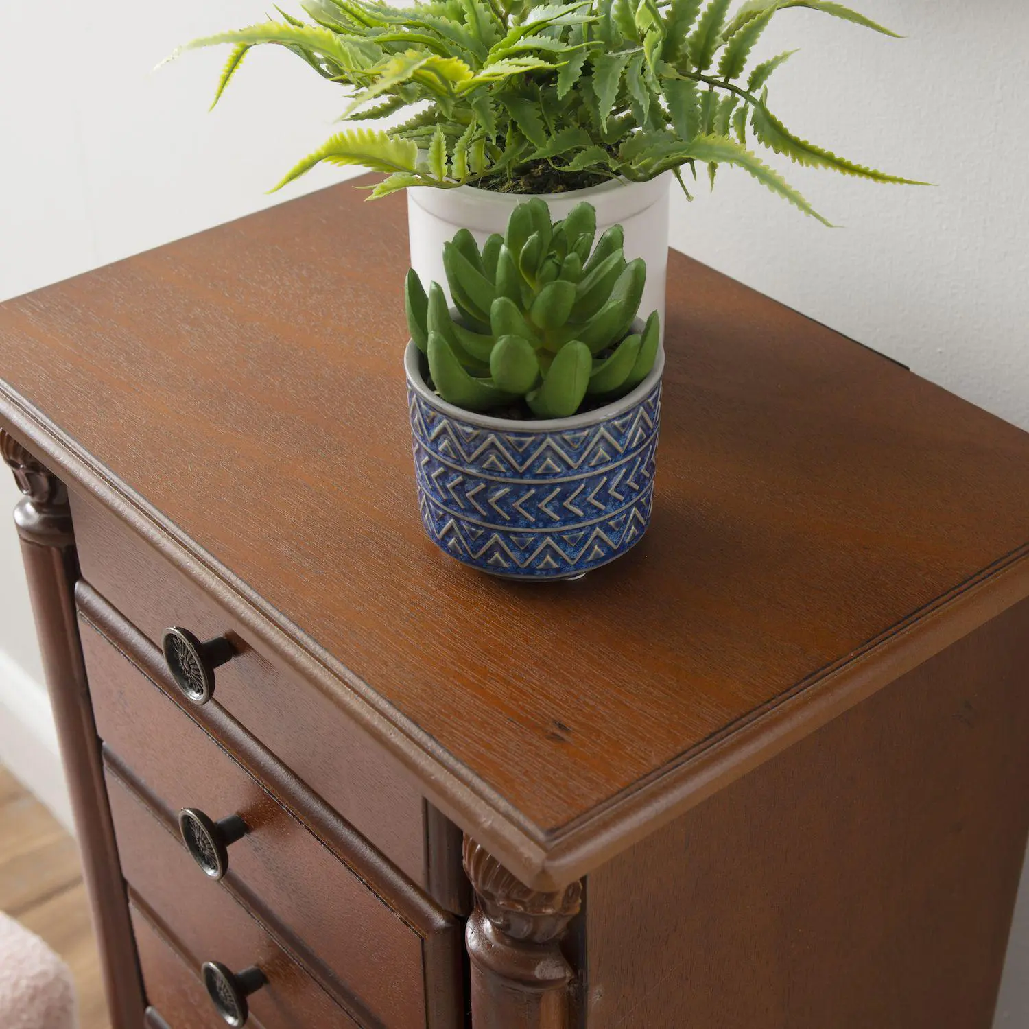 Linon Ollie Jewelry Armoire 5 Linon Ollie Jewelry Armoire - Image 5