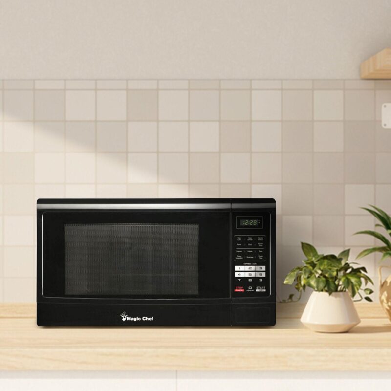 Magic Chef Countertop Microwave Oven With 6 Cook Modes and 11 Power Levels, Black - Image 5