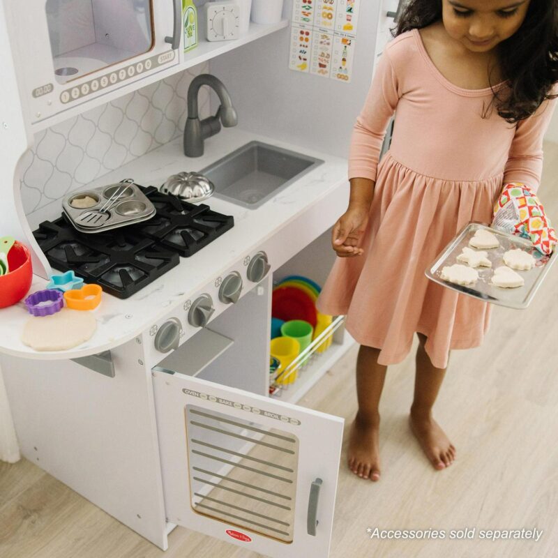 Melissa and Doug Wooden Chefa s Pretend Play Toy Kitchen With a Icea Cube Dispenser a Cloud White - FSC Certified - Image 6