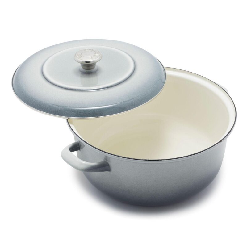 Merten and Storck Enameled Iron 7-Quart Dutch Oven - Image 10