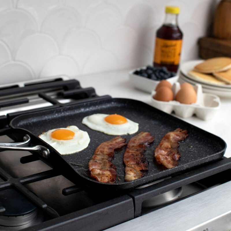 Nordic Ware Basalt 11-in. Nonstick Square Griddle Pan - Image 4