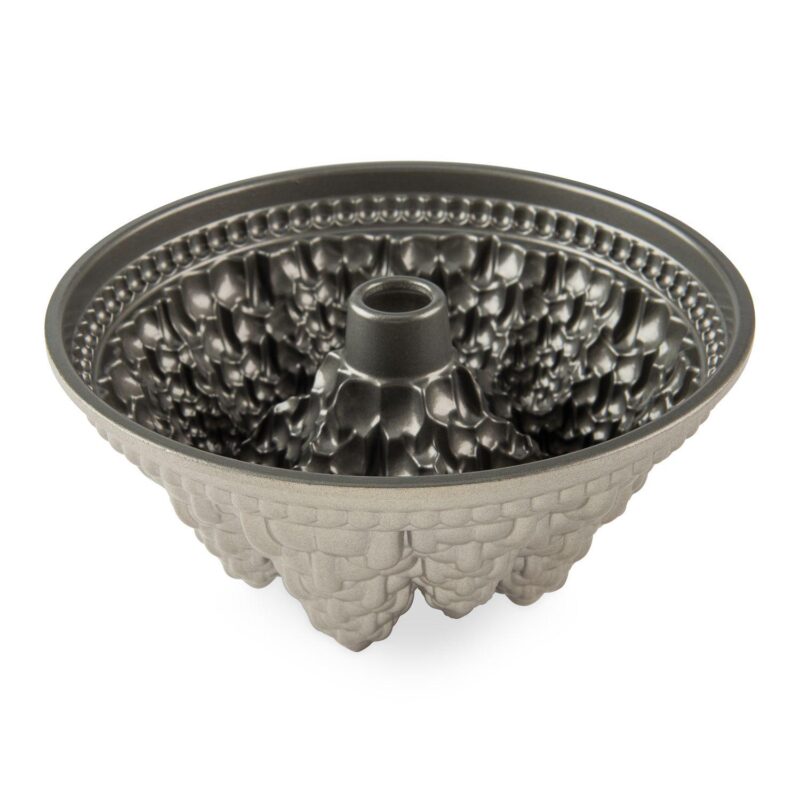 Nordic Ware Pine Forest Bundt Pan - Image 3