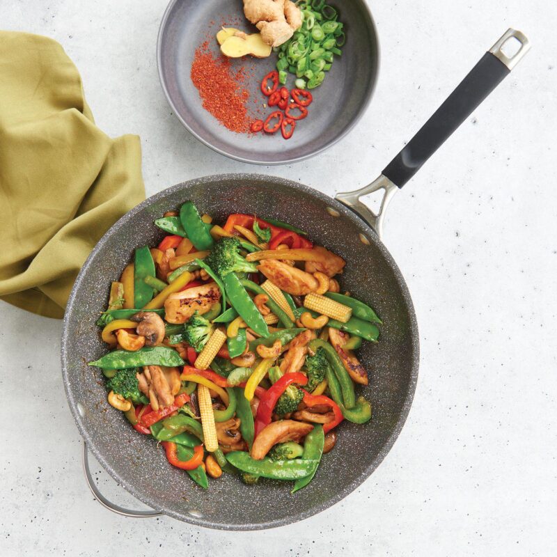 Nordic Ware Verde Nonstick 12-in. Wok - Image 6