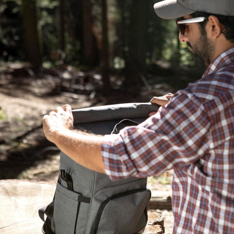 Oniva On-The-Go Roll-Top Cooler Backpack - Image 7
