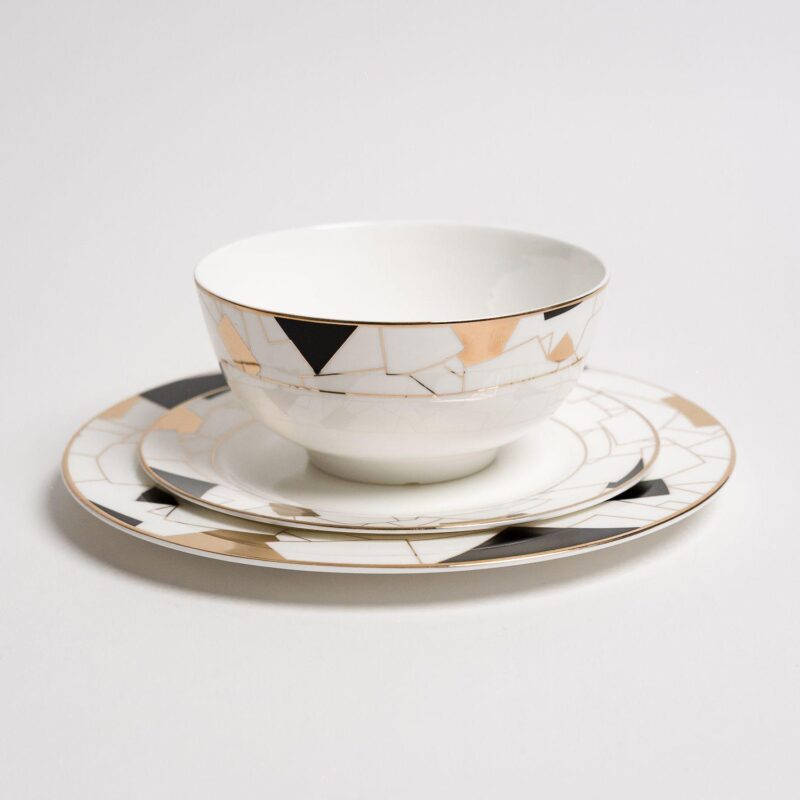 Ozarke's Aurora Black Plate Set - Image 2