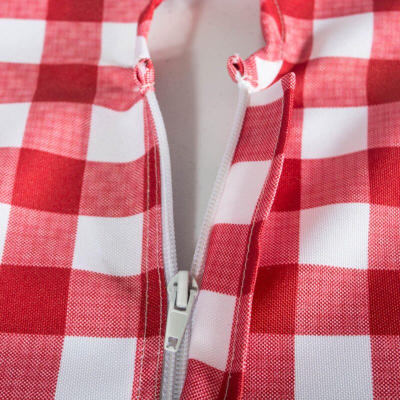 Red and White Checkered Pattern Outdoor Rectangular Tablecloth with Zipper 60 x 84 - Image 2