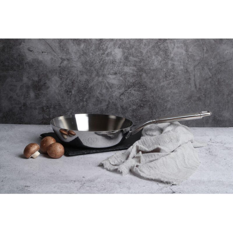 Saveur Selects Voyage Tri-Ply 8-in. Open Frypan - Image 5