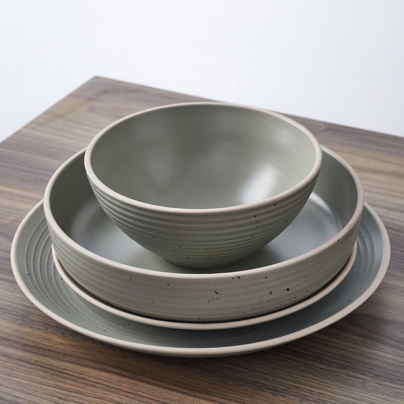 Stone + Lain Lauren Stoneware 16-Piece Dinnerware Set - Image 9