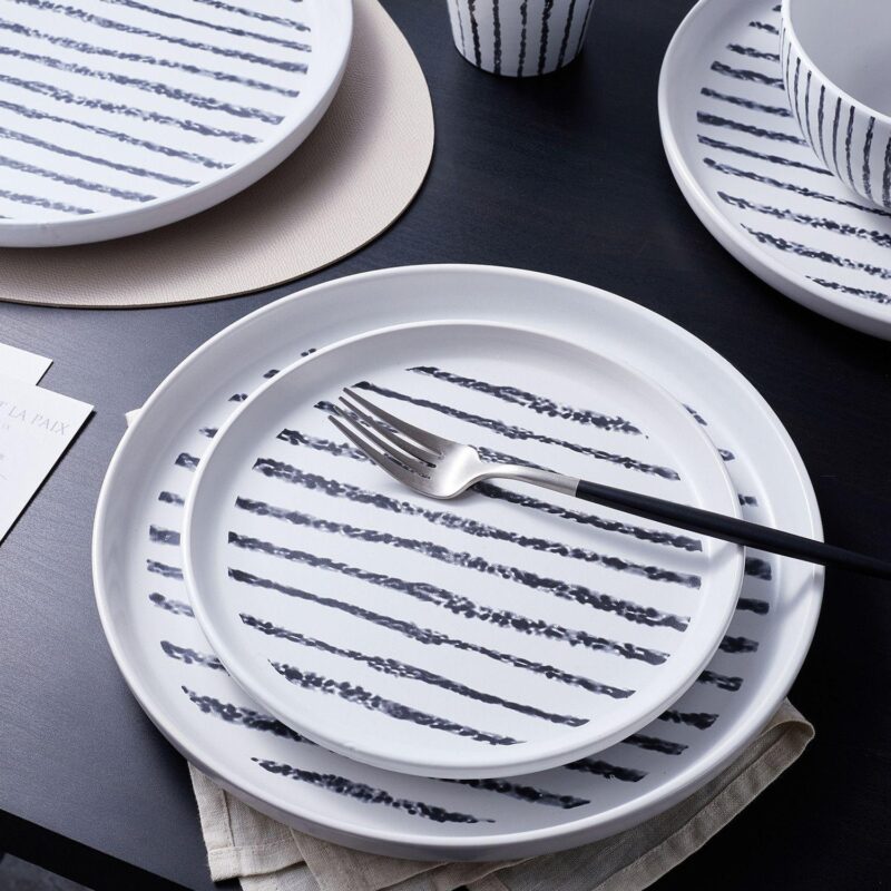 Stone + Lain Nova Stoneware 16-pc. Dinnerware Set - Image 4