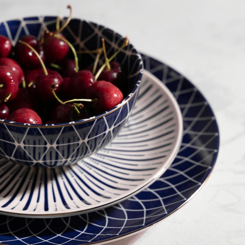 Thyme and Table Blue and White Calypso Collection, 12-Piece Stoneware Dinnerware Set - Image 4
