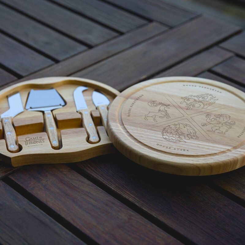 Toscana Game of Thrones 4 Houses Circo Cheese Cutting Board and Tools Set - Image 2