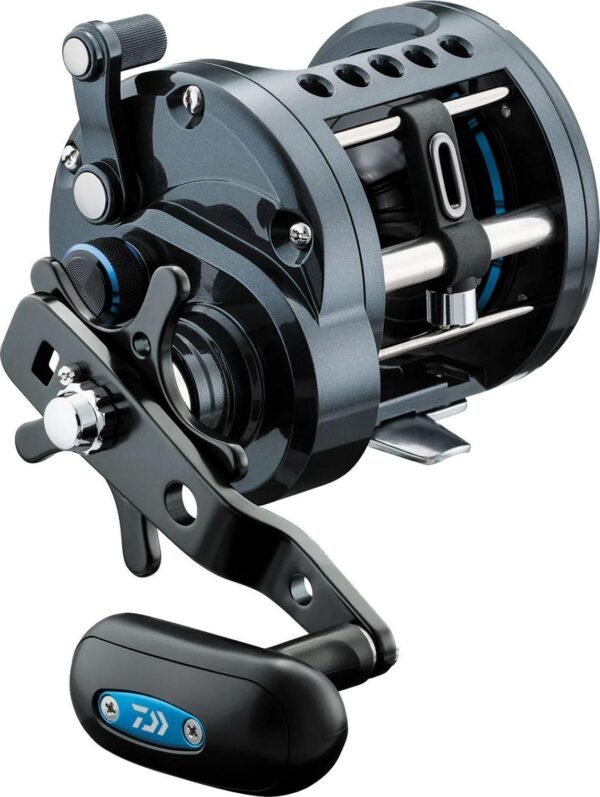 Daiwa Saltist LW Conventional Reel