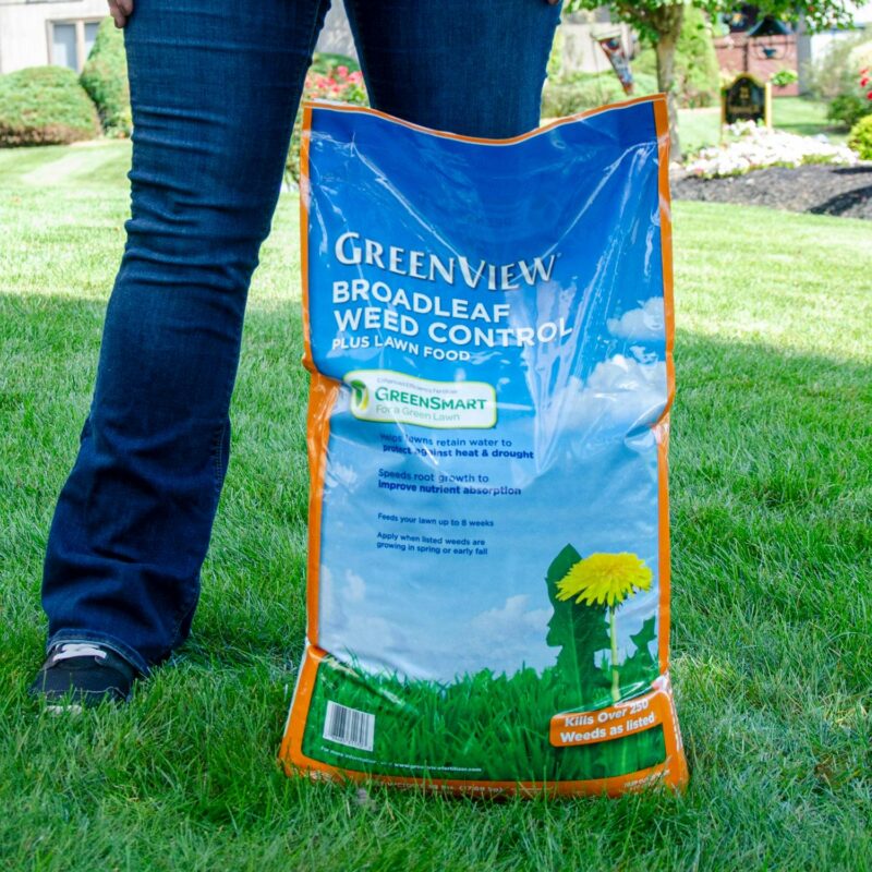 GreenView Broadleaf Weed Control + Lawn Food - 39 lb. - Covers 15,000 Sq. ft. - Image 9
