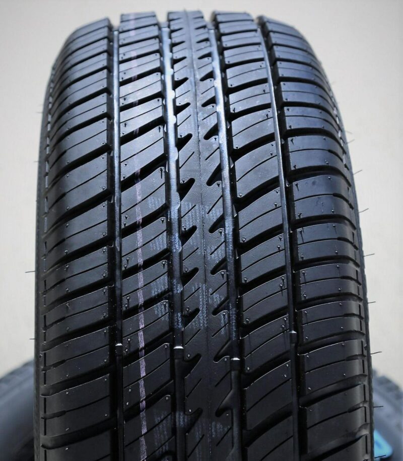 Cooper Cobra Radial G/T All Season P275/60R15 107T Passenger Tire - Image 4