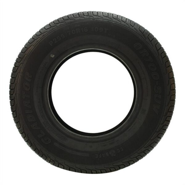 Gladiator QR700 SUV 5a7fdb3f5ba559cf5ac381d37bb6d7f8 1