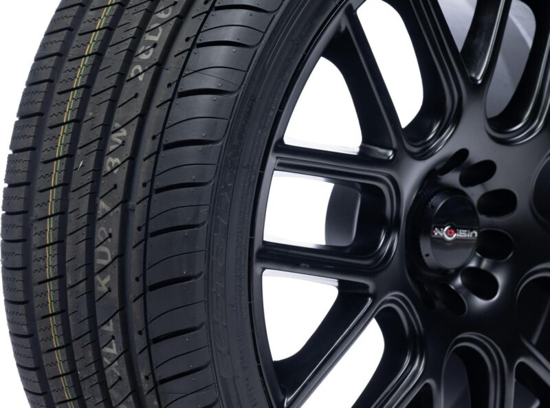 Kumho LX Platinum KU27 All-Season Tire - 215/60R16 95V Fits: 2011-15 Chevrolet Cruze LT, 2012 Nissan Altima SL - Image 3