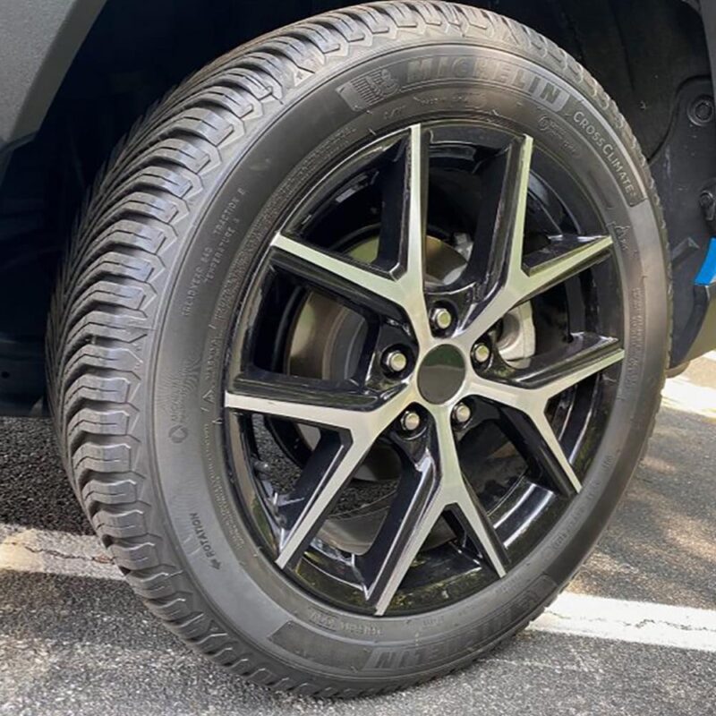 Michelin CrossClimate2 All-Season 225/65R17 102H Tire - Image 6