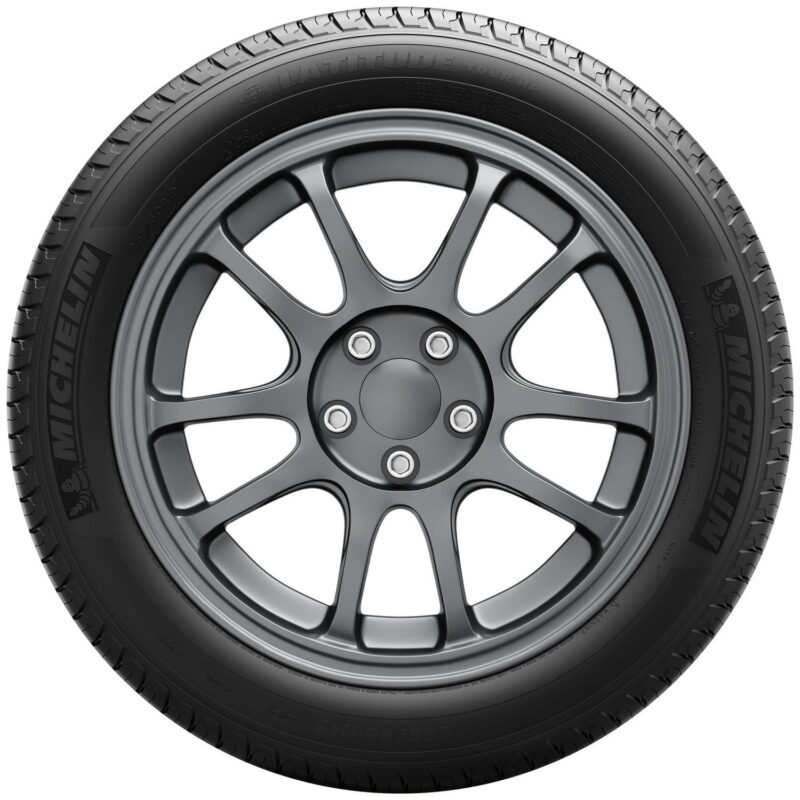 Michelin Latitude Tour HP All-Season 245/60R18 105V Tire - Image 4