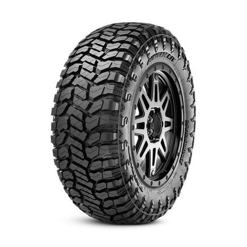 Radar Renegade R/T Rugged Terrain LT275/70R18 125/122Q E Light Truck Tire