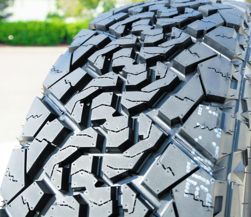 Tire Venom Power Terra Hunter X/T 265/65R18 116T XL XT Extreme Terrain - Image 9