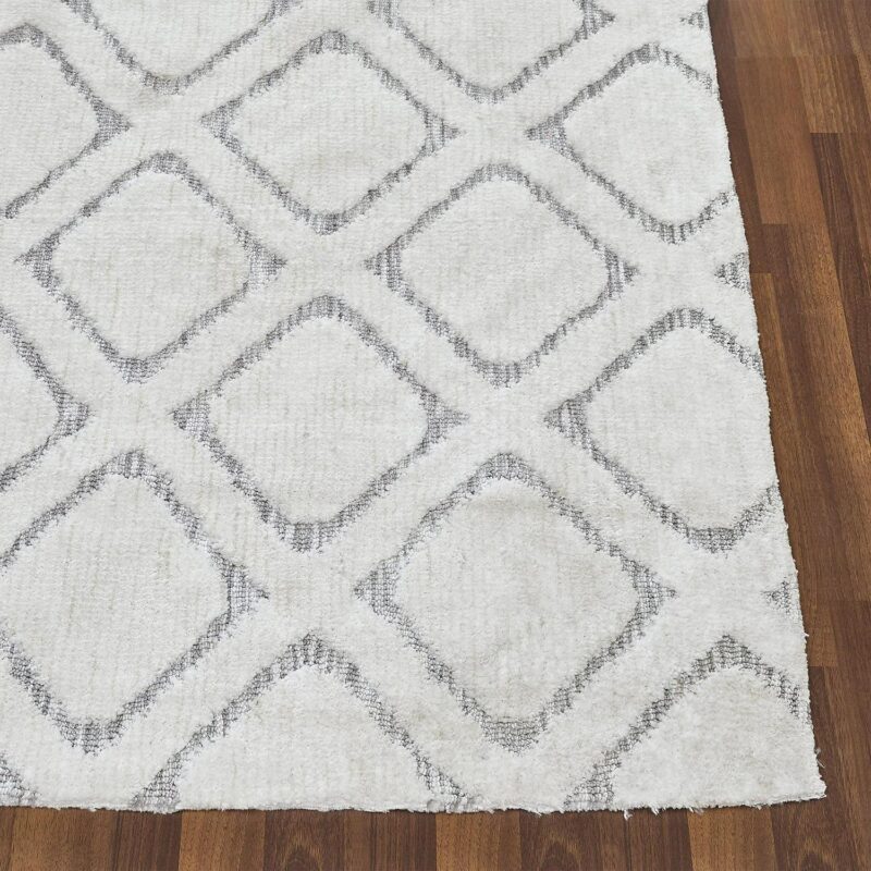Better Homes and Gardens Tufted Diamond Indoor Area Rug, Ivory, High-Low Pile, 8' x 10' - Image 5