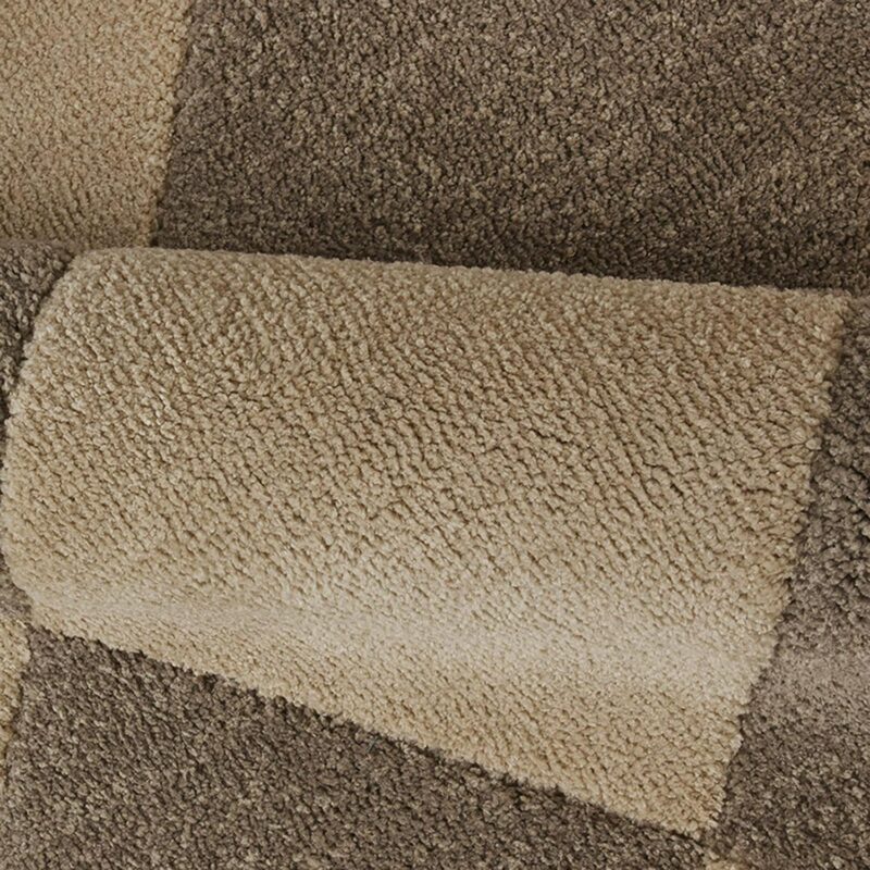 Better Homes and Gardens Brown Diamond Indoor 8.75' x 12' Area Rug - Image 4