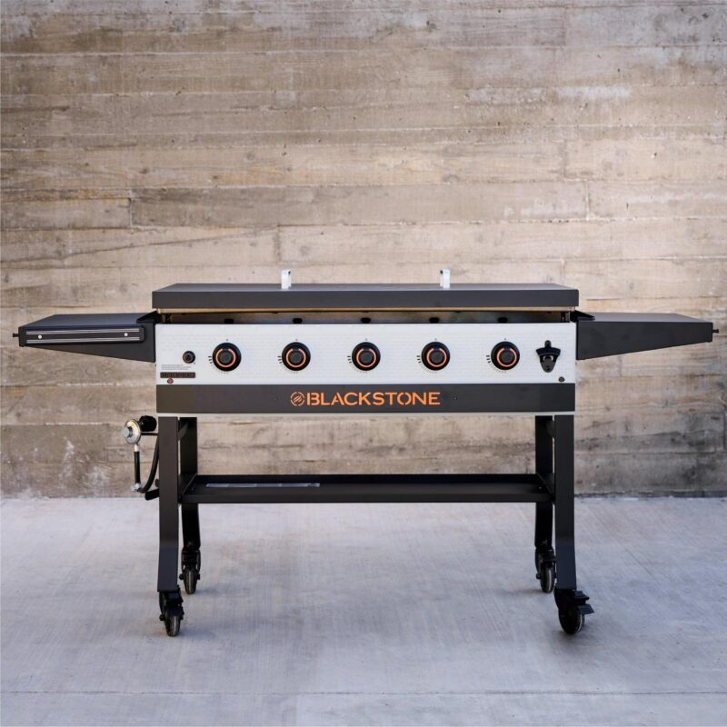 Blackstone Bronco 5-Burner 44  Omnivore Propane Griddle with Hard Cover - Image 2