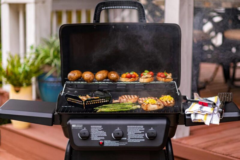 Char-Broil Classic 3-Burner Gas Grill - Image 13
