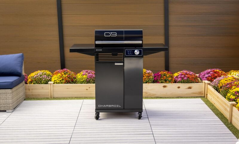 Charbroil Edge Electric Grill in Black - Image 4