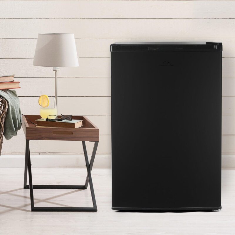 Commercial Cool 4.5 Cu Ft Compact Refrigerator with Freezer - Image 2